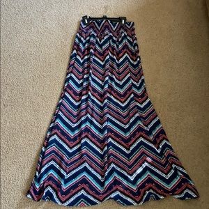 Woman’s Maxi Skirt (S)